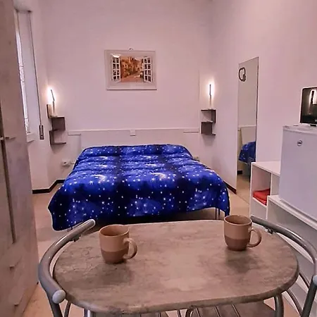 2Stanzeterrazzo Apartman Milánó